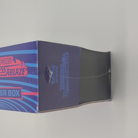 Pokemon Toys Pokemon Sword Shield Darkness Ablaze Elite Trainer Box